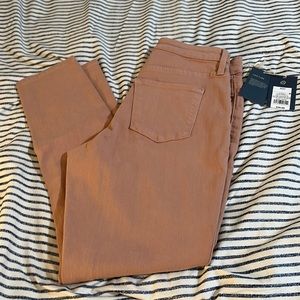 UNIVERSAL THREAD JEANS